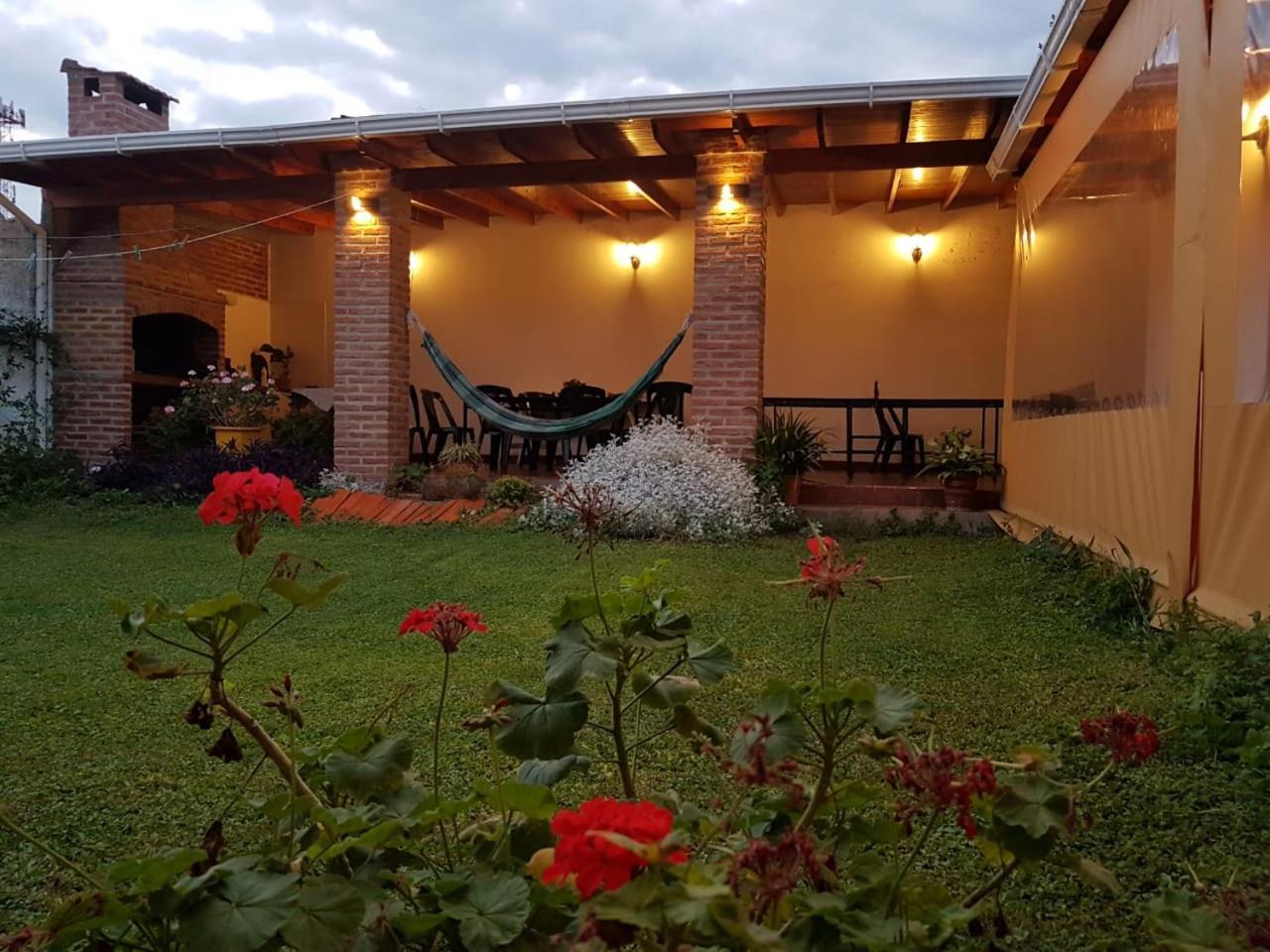 Accueillant Auberge Salta Exterior foto