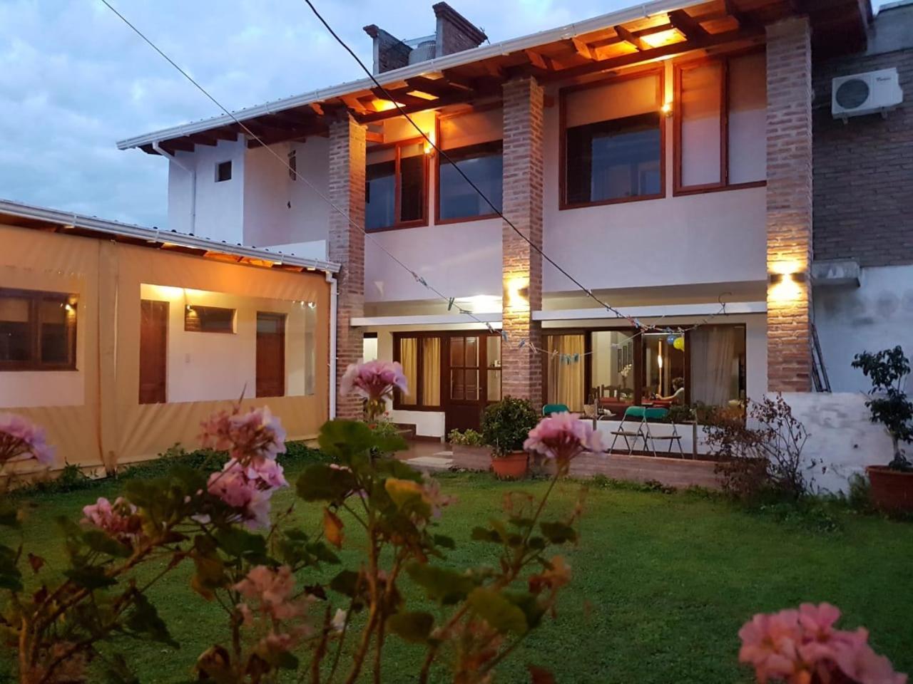 Accueillant Auberge Salta Exterior foto